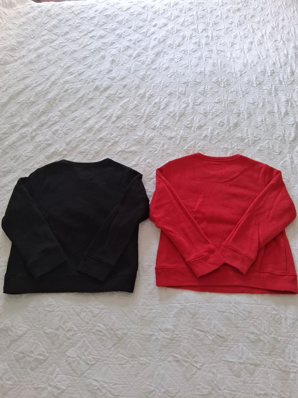 GAP Kids Crewneck Sweatshirt Lot Of 2  Red & Black Logo Tops Size 5